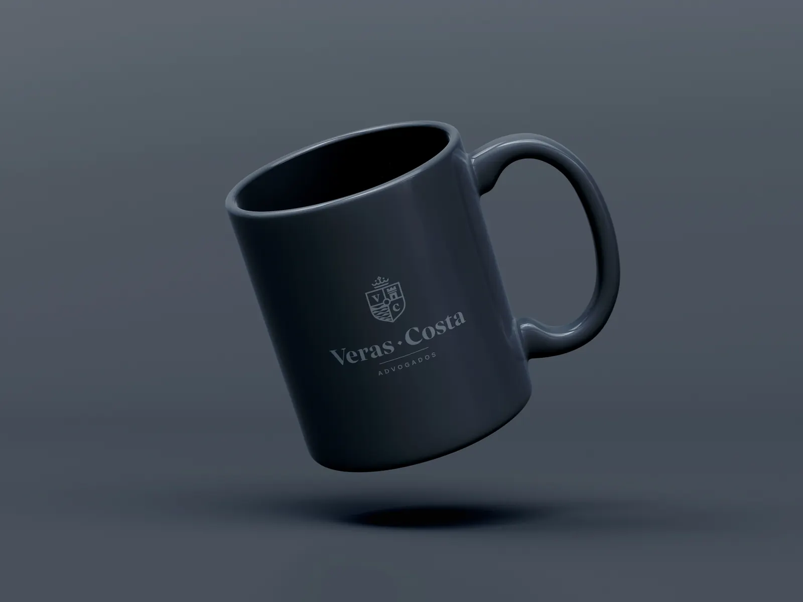 Caneca corporativa com a marca